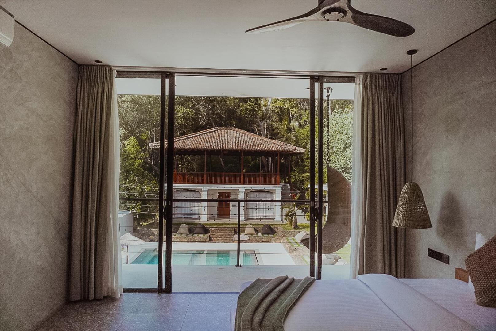The Salty Pelican Yoga & Surf Retreat Dikwella Sur Exterior foto