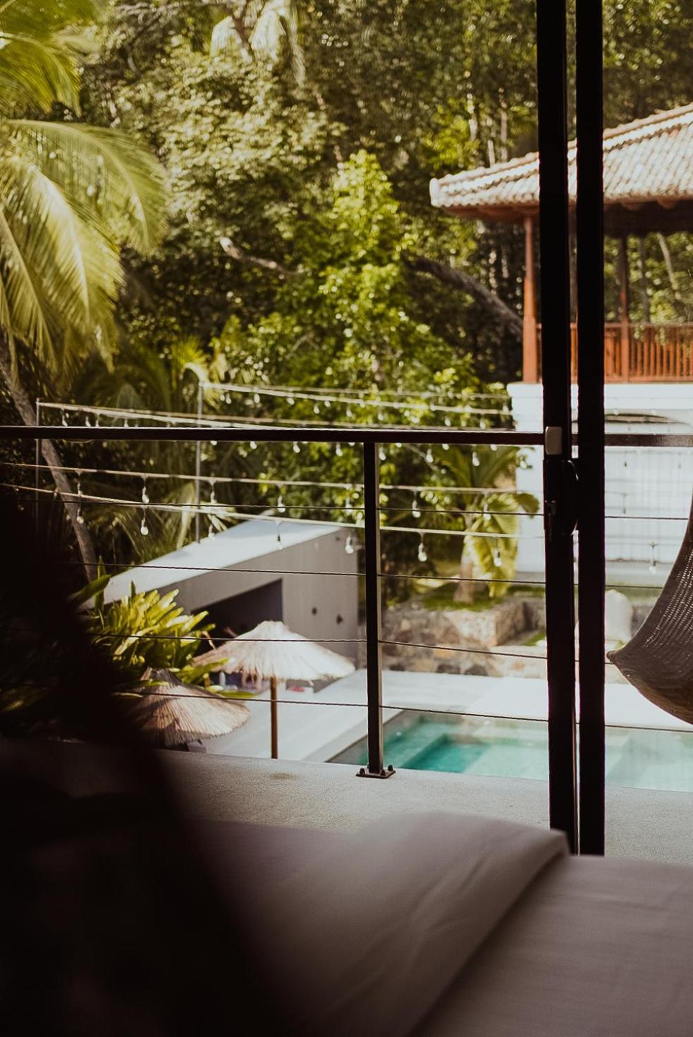 The Salty Pelican Yoga & Surf Retreat Dikwella Sur Exterior foto