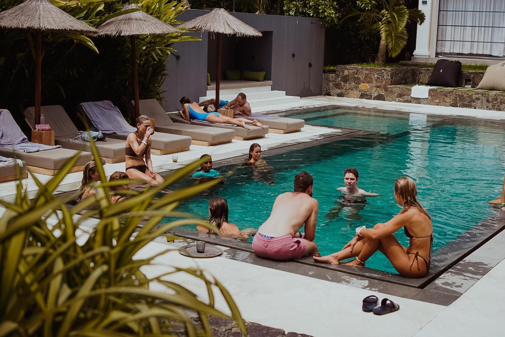 The Salty Pelican Yoga & Surf Retreat Dikwella Sur Exterior foto